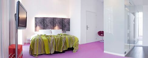 Eburon Hotel - Different Hotels