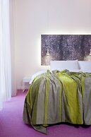 Eburon Hotel - Different Hotels