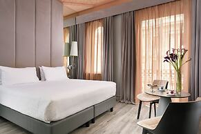 Leon's Place Hotel