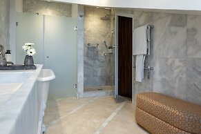 InterContinental Paris Champs Elysées by IHG