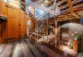 Collection O Diamond House Khaosan