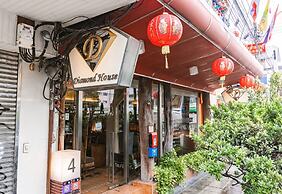 Collection O Diamond House Khaosan