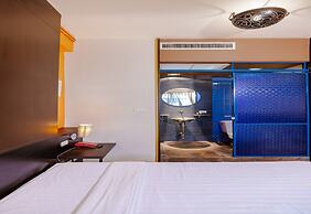 Collection O Diamond House Khaosan