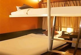 Collection O Diamond House Khaosan