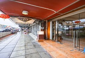 Collection O Diamond House Khaosan