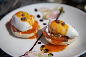 Royal Beach Boutique Resort & Spa