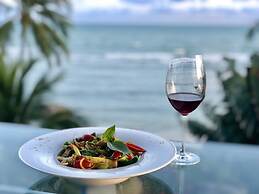 Royal Beach Boutique Resort & Spa