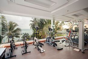 Royal Beach Boutique Resort & Spa