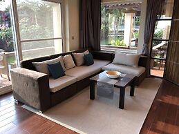 Royal Beach Boutique Resort & Spa