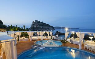 Strand Hotel Terme Delfini
