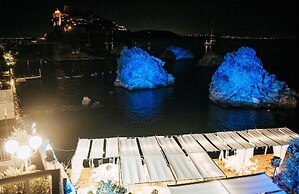 Strand Hotel Terme Delfini
