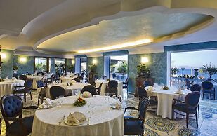 Strand Hotel Terme Delfini