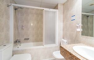 Hotel & Diving les Illes