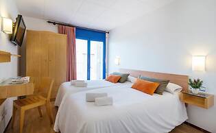 Hotel & Diving les Illes