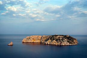 Hotel & Diving les Illes