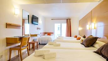 Hotel & Diving les Illes