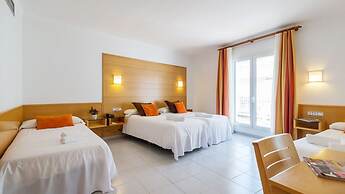 Hotel & Diving les Illes