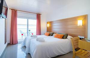 Hotel & Diving les Illes