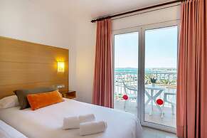 Hotel & Diving les Illes