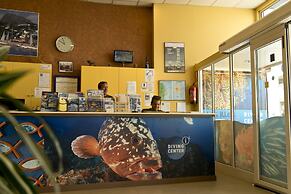 Hotel & Diving les Illes