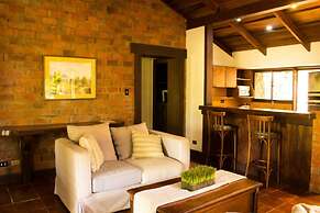 Hacienda La Pacífica Eco-Lodge