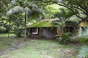 Hacienda La Pacífica Eco-Lodge