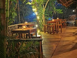 Hacienda La Pacífica Eco-Lodge