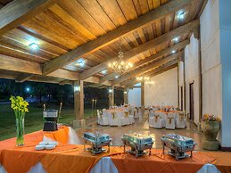Hacienda La Pacífica Eco-Lodge