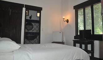 Hacienda La Pacífica Eco-Lodge
