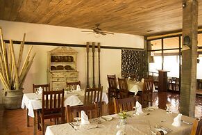 Hacienda La Pacífica Eco-Lodge