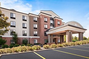 Holiday Inn Express Hotel & Suites Cleveland - Richfield by IHG