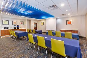 Holiday Inn Express Hotel & Suites Cleveland - Richfield by IHG