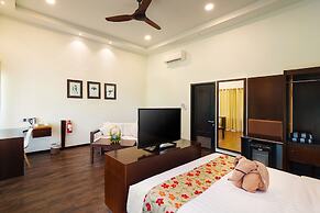 Mayang Sari Beach Resort