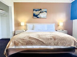 Foghorn Harbor Inn