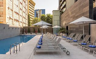 Hotel ILUNION Atrium