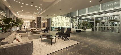 Hotel ILUNION Atrium