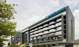Hotel ILUNION Atrium