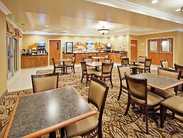 Holiday Inn Express Hotel & Suites Oroville Lake by IHG