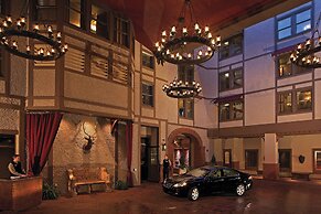 Grand Bohemian Lodge Asheville, Autograph Collection®