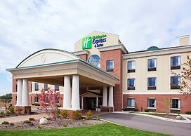 Holiday Inn Express & Suites Howell, an IHG Hotel
