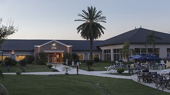 Howard Johnson by Wyndham San Pedro Resort & Marina