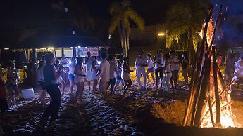 Howard Johnson by Wyndham San Pedro Resort & Marina