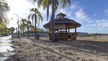 Howard Johnson by Wyndham San Pedro Resort & Marina