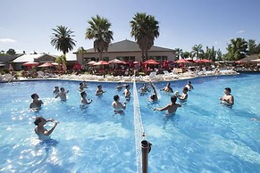 Howard Johnson by Wyndham San Pedro Resort & Marina