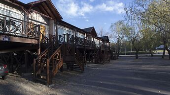 Howard Johnson by Wyndham San Pedro Resort & Marina