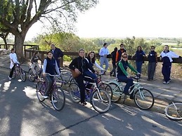 Howard Johnson by Wyndham San Pedro Resort & Marina