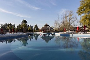 Howard Johnson by Wyndham San Pedro Resort & Marina