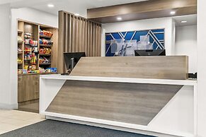 Holiday Inn Express Hotel & Suites Detroit-Novi by IHG