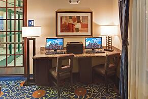 Holiday Inn Express Hotel & Suites Detroit-Novi by IHG