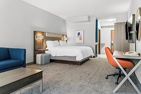 Holiday Inn Express Hotel & Suites Detroit-Novi by IHG